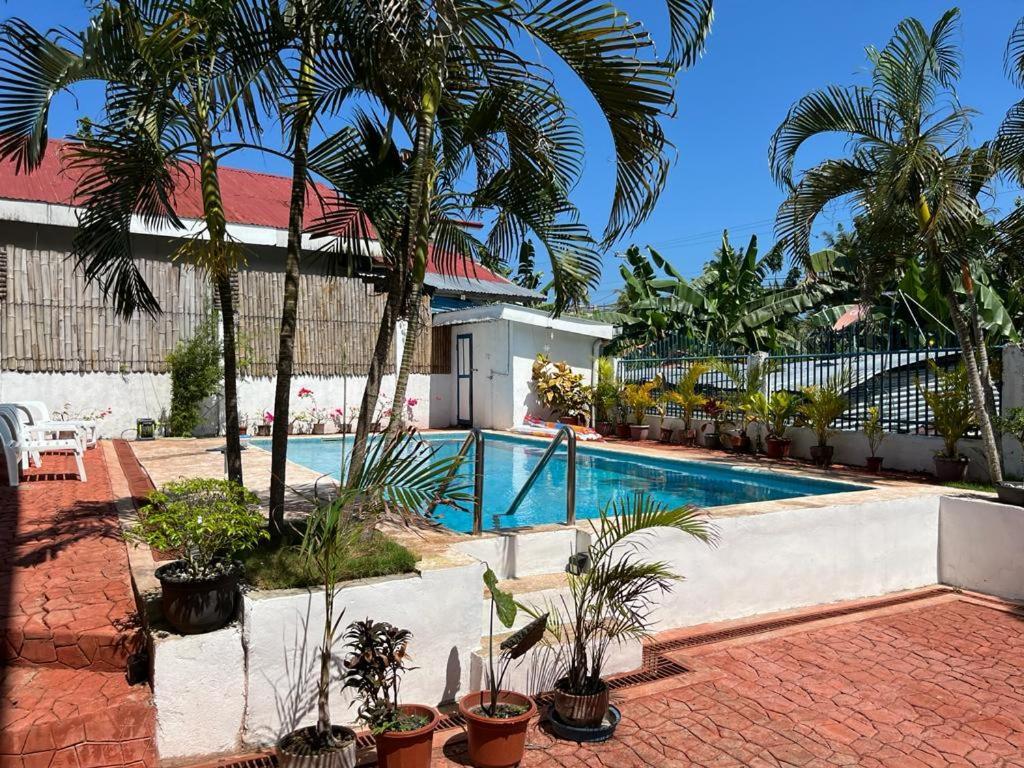 Beth'S Villa Moalboal Exterior foto